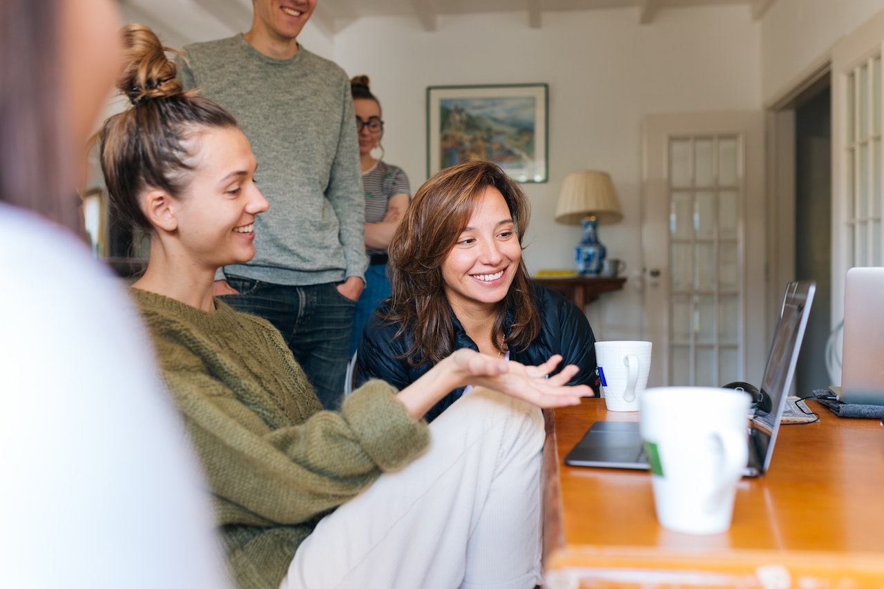 Pourquoi choisir une SARL de famille pour investir en location meublée ?